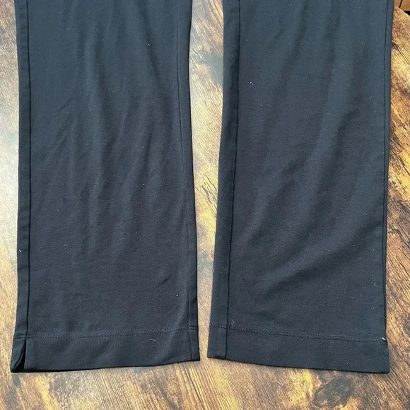 CHICO’s | Zenergy ladies pull on pants. Size: 1 Chicos/8 - Picture 11 of 14